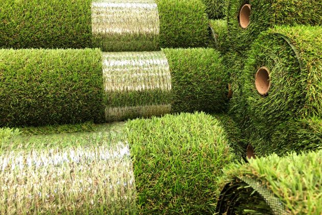 Natural Turf Vs. Artificial Turf | Lawn Guide | MyhomeTURF