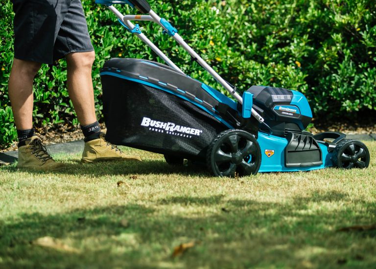 Types of Lawn Mowers | Ultimate Lawn Mower Buyers Guide | myhomeTURF